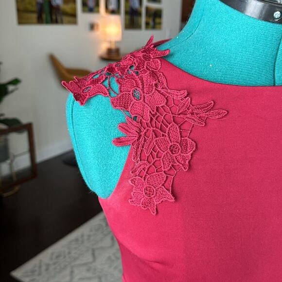 Merlot deep red cocktail dress with lace details size small - Picture 3 of 10